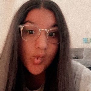 Meet your Posher, Amaris